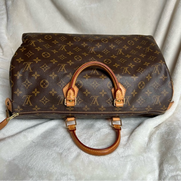 Louis Vuitton Monogram Speedy 40 - Picture 4 of 16